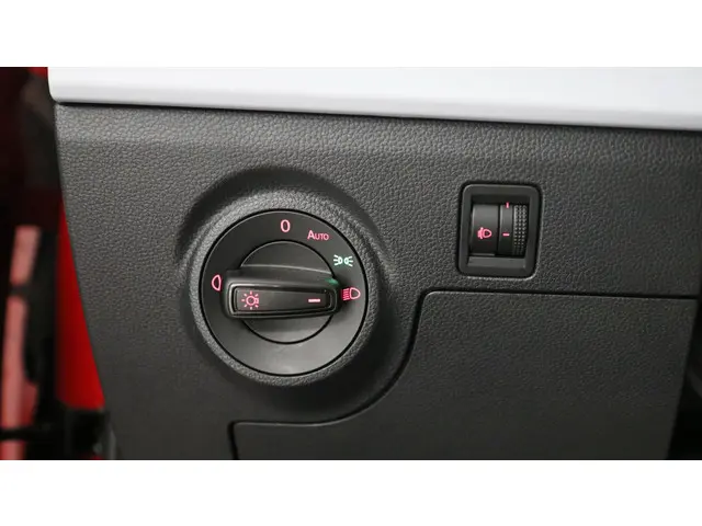 SEAT Ibiza 1.0 MPI 80pk Reference 2023 Benzine 14