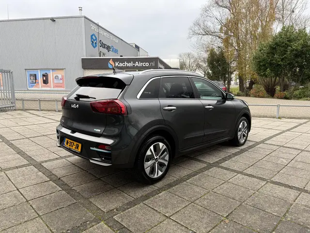 Kia e-Niro Aut. Dynamic Edition 64kWh 2021 Elektrisch 6