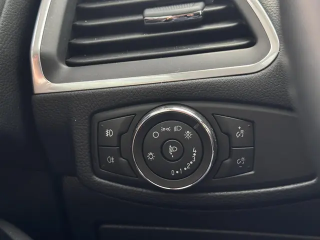 Ford S-Max 1.5 Titanium 2016 Benzine 19