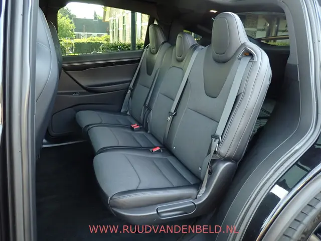 Tesla Model X 75D 2018 Elektrisch 12