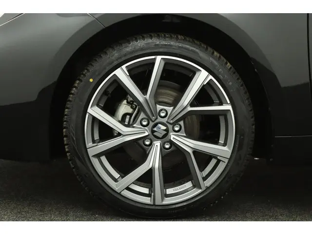 Suzuki Swace 1.8 Hybrid Select 2025 Hybride Benzine 38