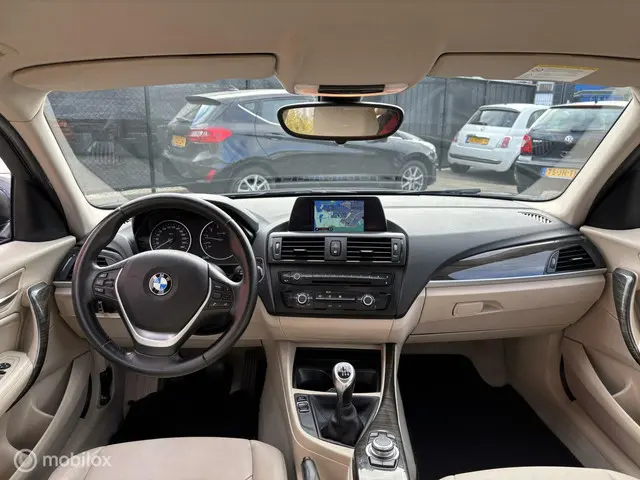 BMW 1 Serie 114i EDE Business+ 2013 Benzine 17