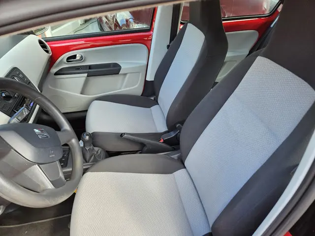 SEAT Mii 1.0 Style Dynamic 2015 Benzine 11