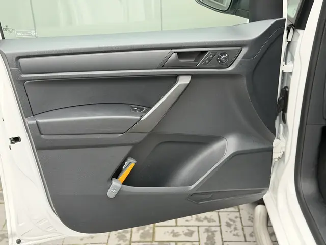 Volkswagen Caddy 2.0 TDI L1H1 BMT Trendline 2018 Diesel 7