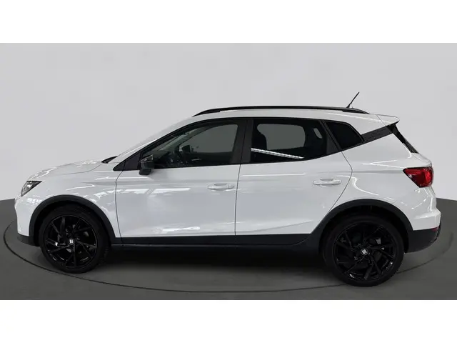 SEAT Arona 1.0 TSI Style Business Connect 2023 Benzine 10
