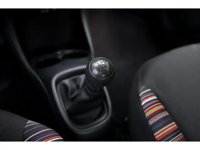 Citroën C1 1.0 e-VTi Feel*Airco*Bluetooth* 2014 Benzine 12