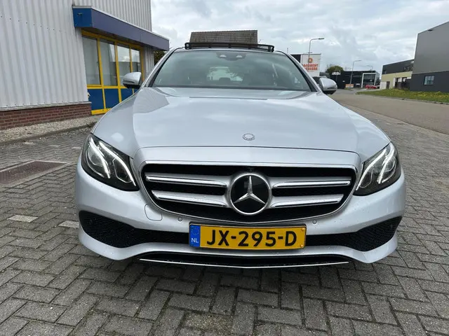 Mercedes-Benz E-Klasse 220 d Lease Edition 2016 Diesel 11