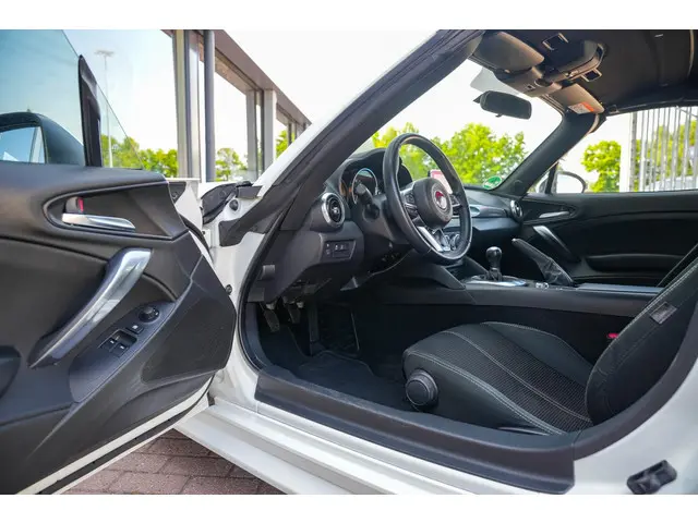 Fiat 124 Spider 1.4 MultiAir Turbo 2017 Benzine 4