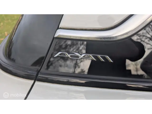 Opel ADAM 1.4 Glam 2013 Benzine 16