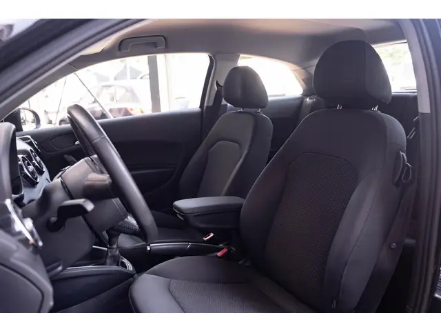 Audi A1 1.2 TFSI Attraction 2013 Benzine 29