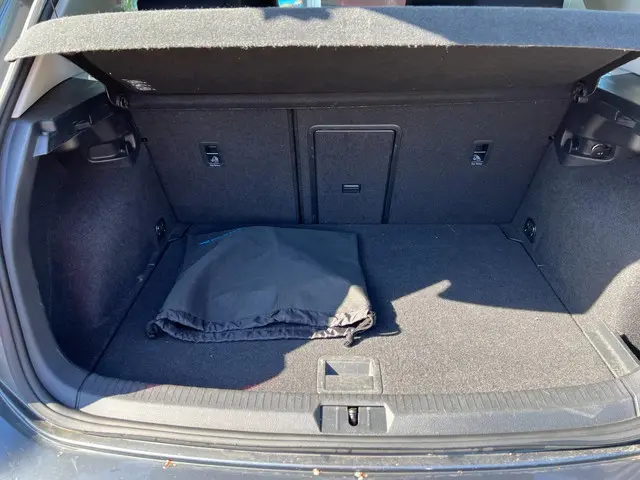 Volkswagen e-Golf E-Golf 2017 Elektrisch 25