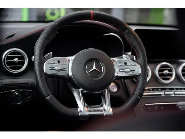 Mercedes-Benz GLC AMG 43 4MATIC Premium 2019 Benzine 44
