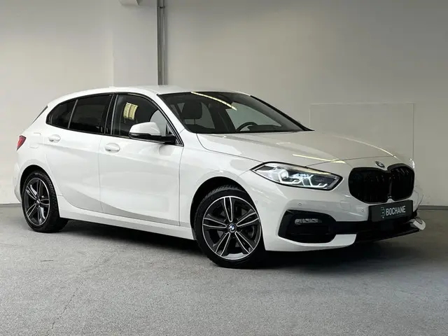 BMW 1 Serie 118i Sport Line 2021 Benzine 6