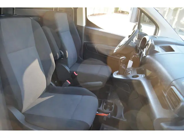 Opel Combo 1.5D L1H1 Edition 2020 Diesel 14