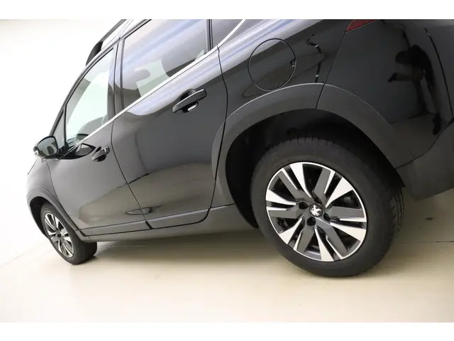 Peugeot 2008 1.2 PureTech Allure 2019 Benzine 17