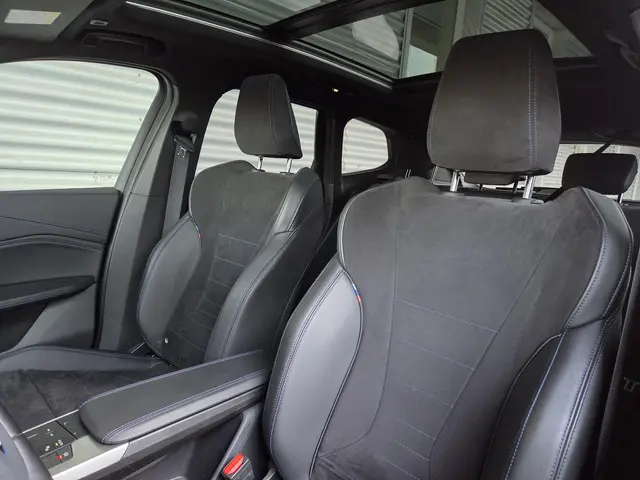 BMW iX1 xDrive30 Launch Edition 67 kWh 2023 Elektrisch 6