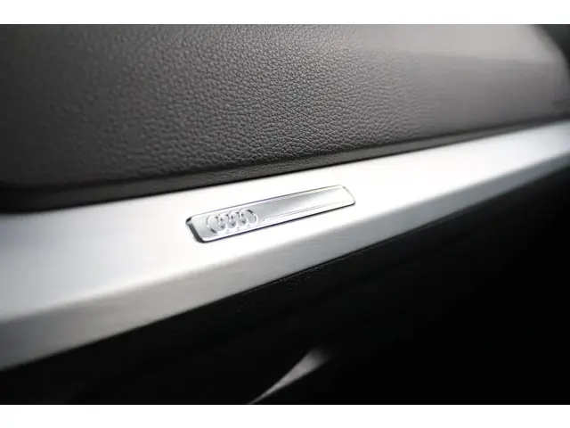 Audi Q2 30 TFSI epic 2020 Benzine 33