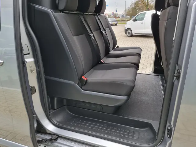 Citroën Jumpy 2.0 BlueHDI 120 XL Driver DC 2021 Diesel 22