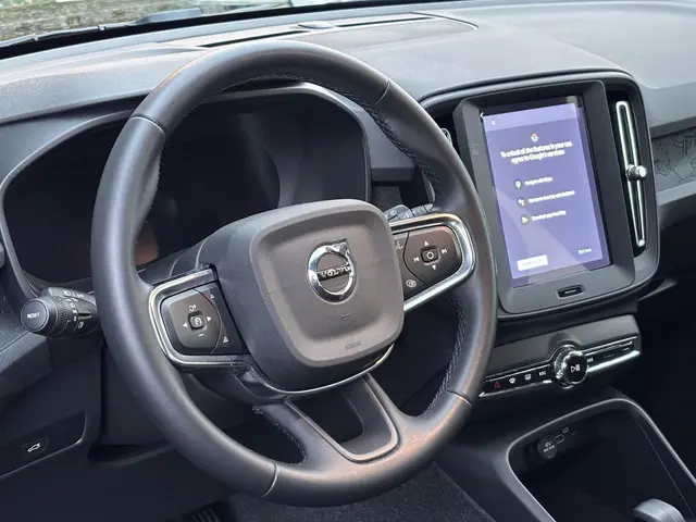 Volvo XC40 2.0 B3 Essential 2023 Benzine 10