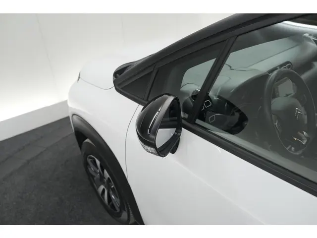 Citroën C3 Aircross PureTech 110 Shine 2021 Benzine 18