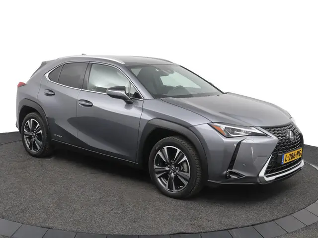 Lexus UX 250h Preference Line 2021 Hybride Benzine 14