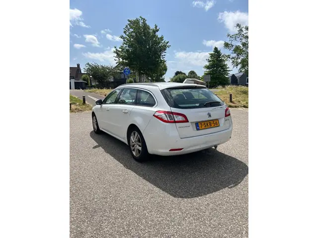 Peugeot 508 SW 1.6 e-HDi Blue Lease Executive 2013 Diesel 4