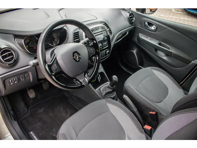 Renault Captur TCe 90 Zen 2016 Benzine 14