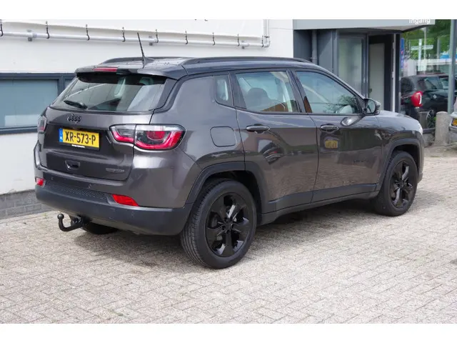 Jeep Compass 2