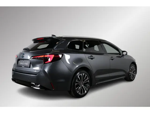 Toyota Corolla Hybrid 140 Dynamic 2025 Hybride Benzine 2