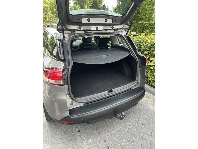 Renault Clio Estate 0.9 TCe Expression 2016 Benzine 6