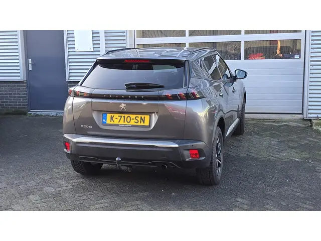 Peugeot 2008 1.2 PureTech Blue Lease Allure 2021 Benzine 5