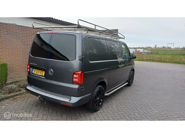 Volkswagen Transporter 2.0 TDI L1H1 2017 Diesel 7