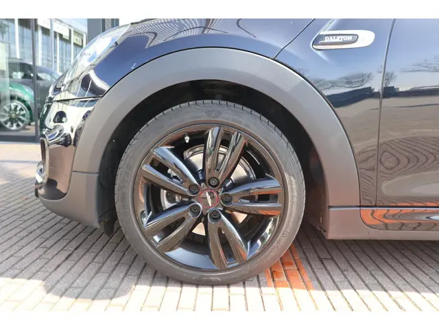 MINI 5-Deurs Cooper 2021 Benzine 5
