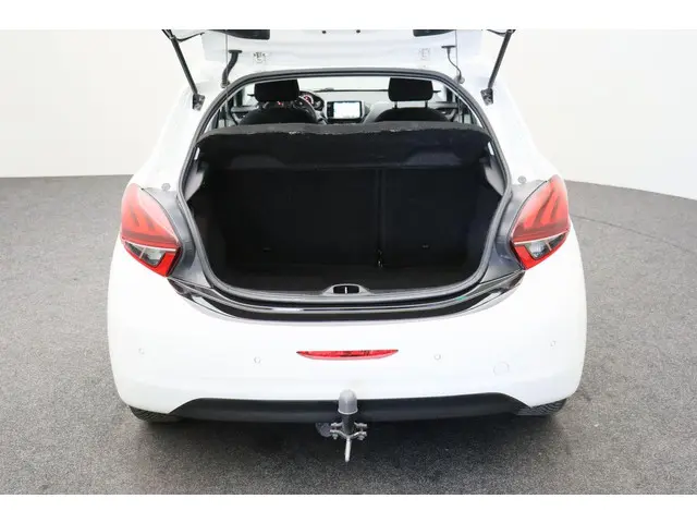 Peugeot 208 1.2 PureTech Blue Lion 2017 Benzine 22