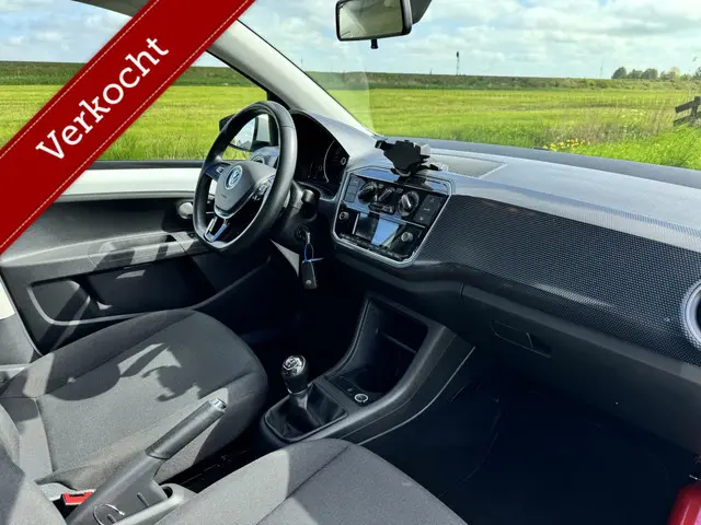 Volkswagen up! 1.0 BMT move up! |Airco|Bluetooth 2020 Benzine 9