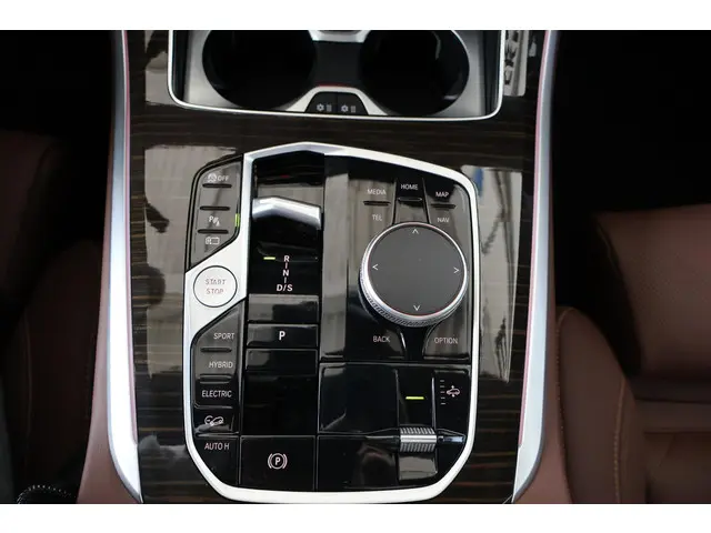 BMW X5 xDrive50e 2024 Hybride Benzine 24