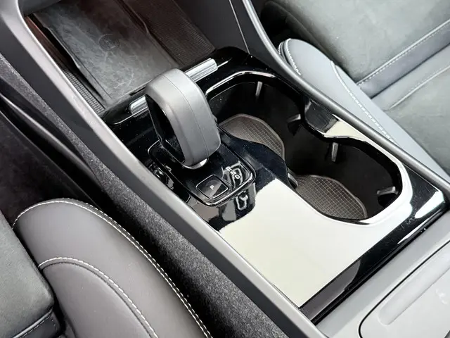 Volvo C40 Recharge Plus 69 kWh 2023 Elektrisch 37