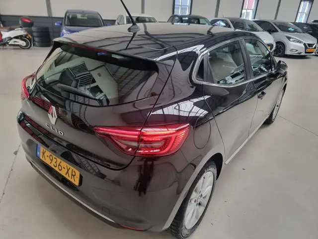 Renault Clio 1.0 TCe Intens 2021 Benzine 10