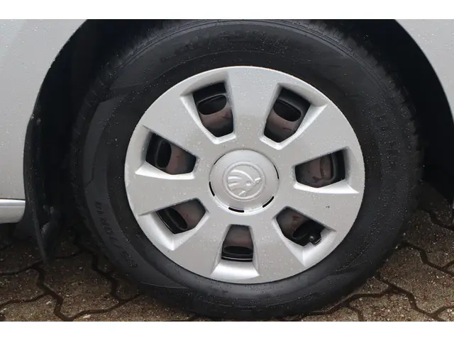 Škoda Rapid 1.2 TSI Greentech Edition 2017 Benzine 13