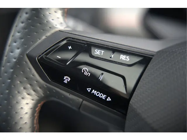 CUPRA Born Copper Edition One 62 kWh 2021 Elektrisch 36