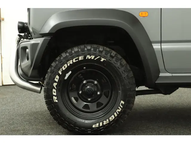 Suzuki Jimny 1.5 Select 2019 Benzine 35