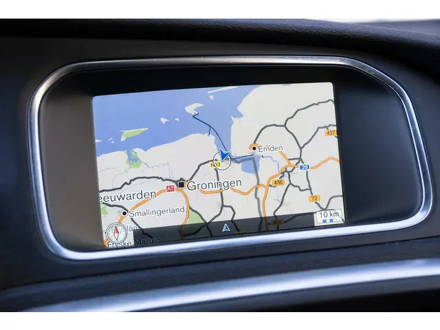 Volvo V40 T4 Momentum | Trekhaak | Xenon 2015 Benzine 8