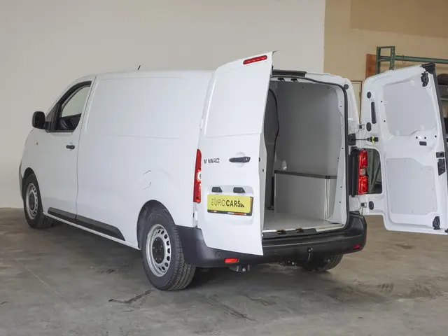 Opel Vivaro L2H1 Edition 145PK Automaat 2023 Diesel 36