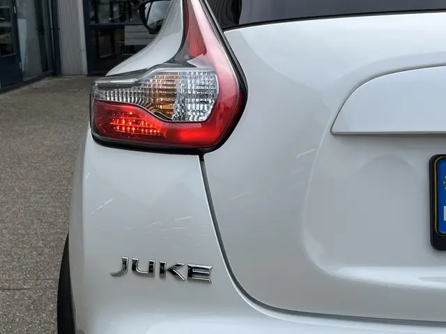 Nissan Juke 1.2 DIG-T S/S N-Vision 2017 Benzine 43