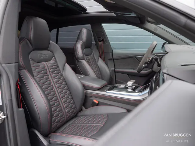 Audi RSQ8 4.0 TFSI V8 quattro 2021 Benzine 17
