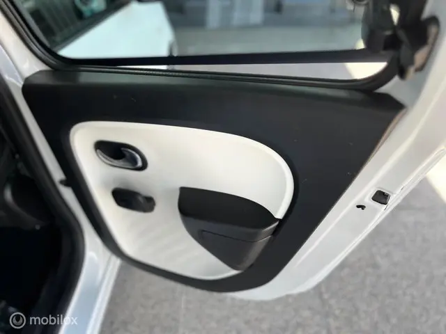 Renault Twingo 1.0 SCe Collection 2016 Benzine 38