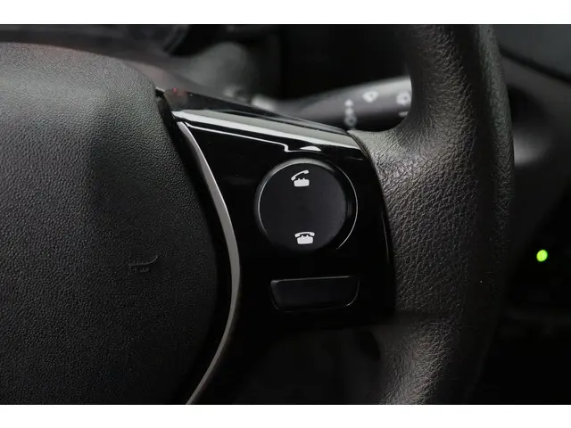 Peugeot 108 1.0 e-VTi Active 2018 Benzine 19