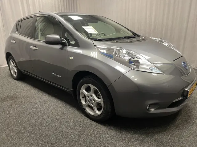 Nissan Leaf Acenta 24 kWh 2014 Elektrisch 6