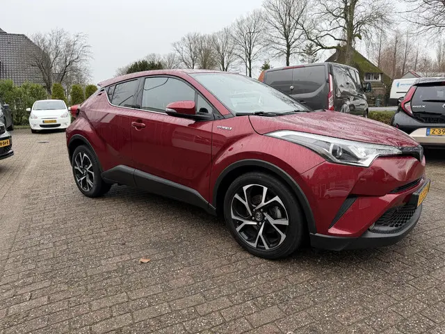 Toyota C-HR 1.8 Hybrid Dynamic 2019 Hybride Benzine 8