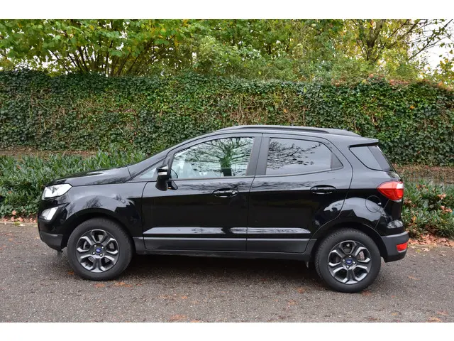 Ford EcoSport 3